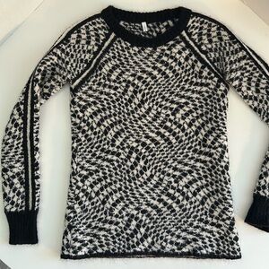 Faith Connextion black and white sweater
